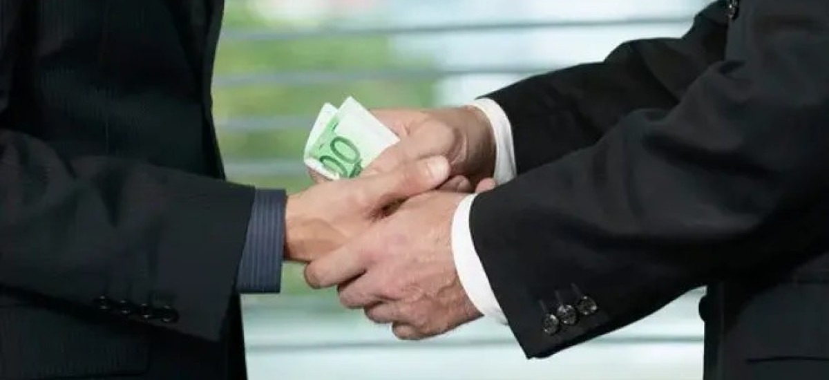 Povinnosti súvisiace s oznamovaním protispoločenskej činnosti